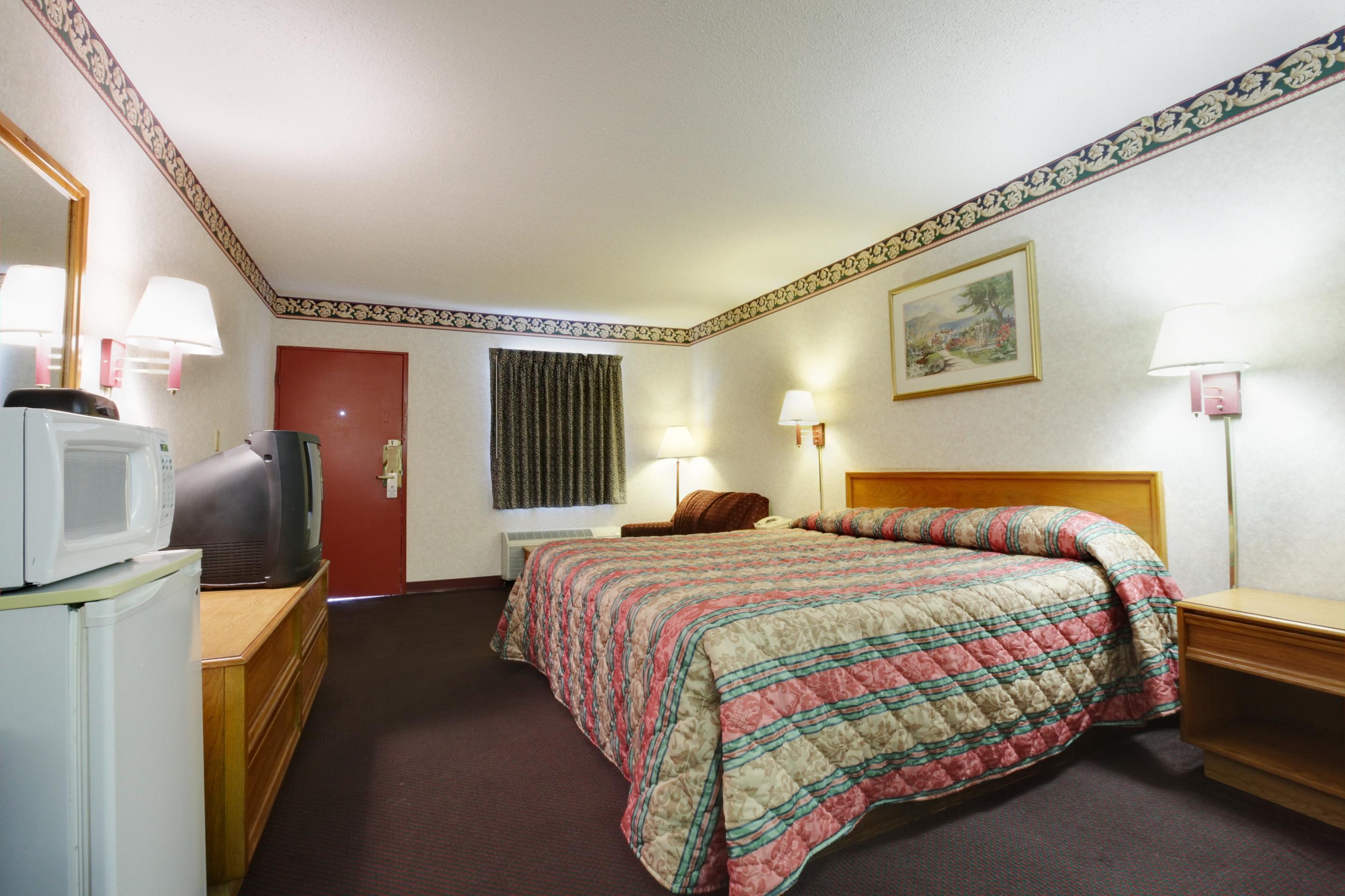 Americas Best Value Inn & Suites Macon Exterior foto